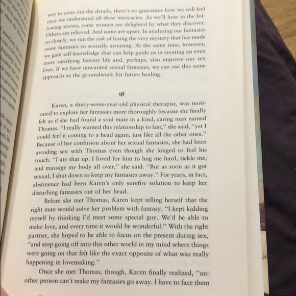 In The Garden of Desire🤑 - Picture 4 of 4